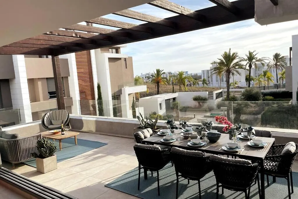 Modern Luxury Penthouse, 15 Minutes Marbella Lejlighed Estepona